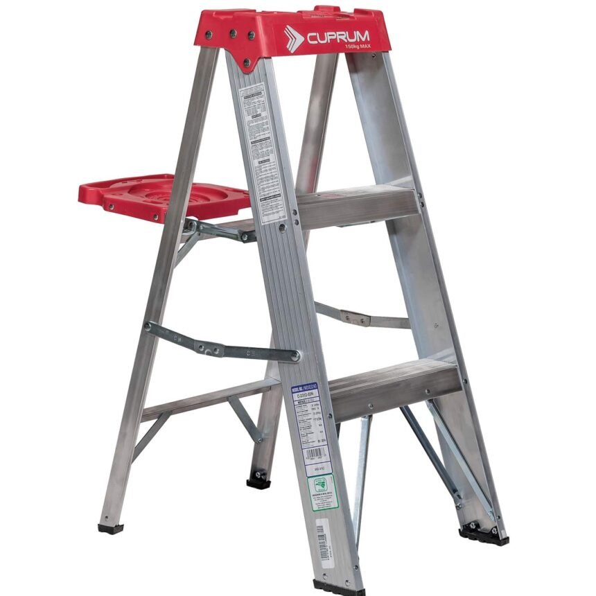 Escalera de tijera 3 escalones Cuprum C231203N